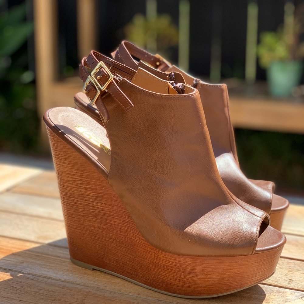 Brown Leather Wooden Platform Heels